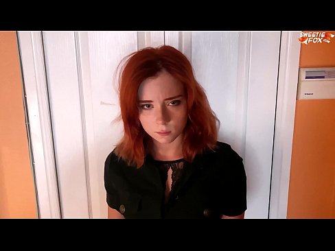 ❤️ Veiligheidswag het mooi vrou gestraf vir winkeldiefstal - Cum In Mond ❤ Pornovideo by ons ☑